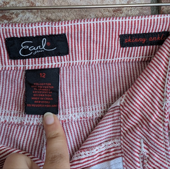 🍬 Red & White Striped Skinny Ankle Jeans by Earl Jeans Size 12 / 31 - Picture 12 of 12